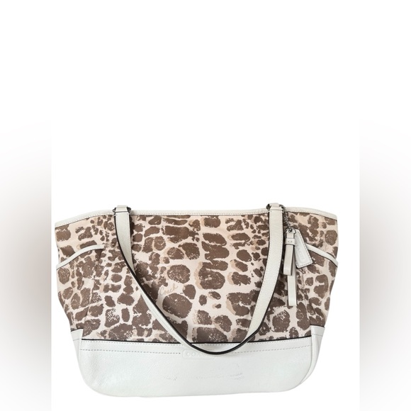 Coach Giraffe Print Bag - Picture 2 of 10